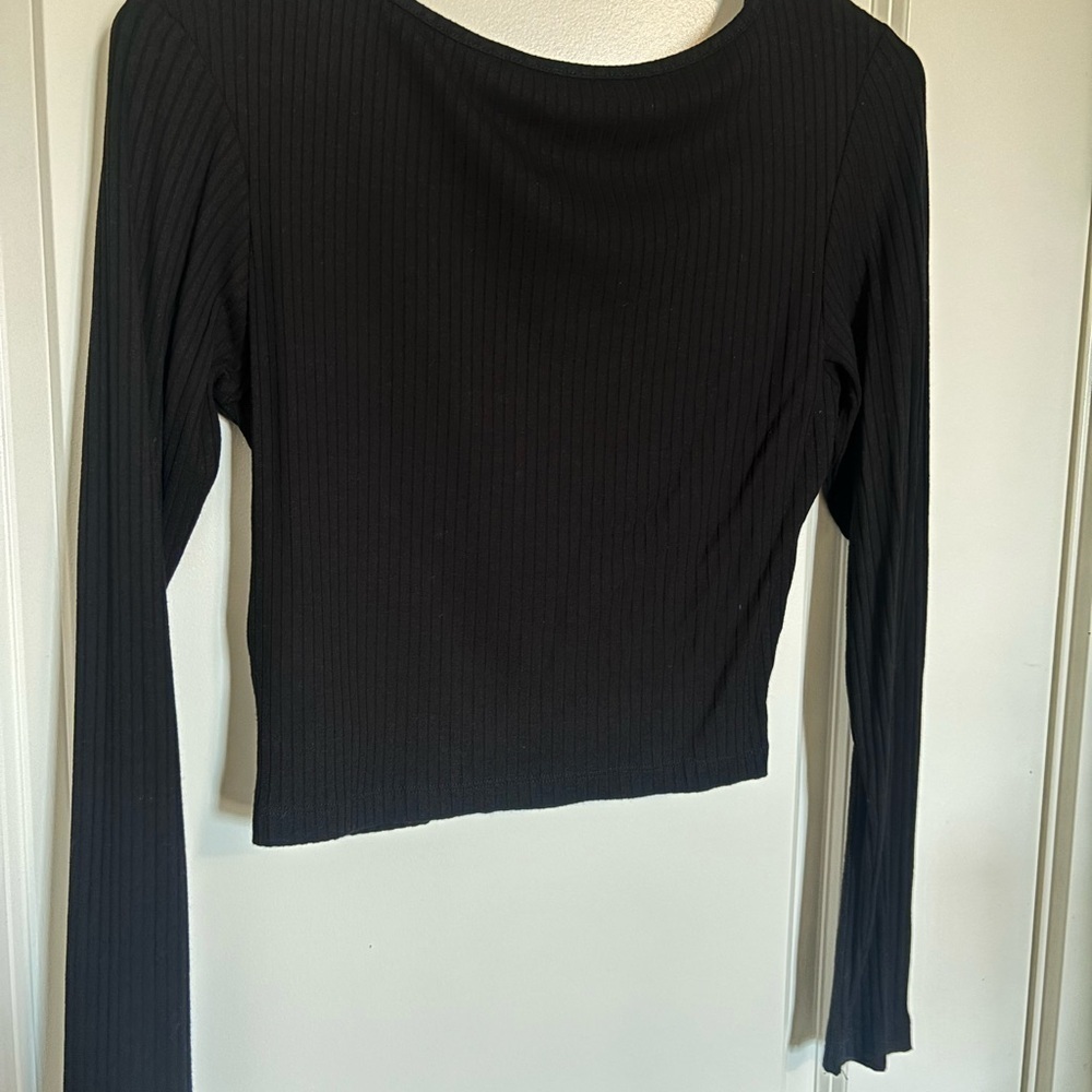 ONLY via ASOS Women's Black Ribbed Long Sleeve Top with hook and eye detail - Picture 4 of 4